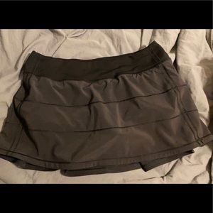 lululemon black skirt size 6